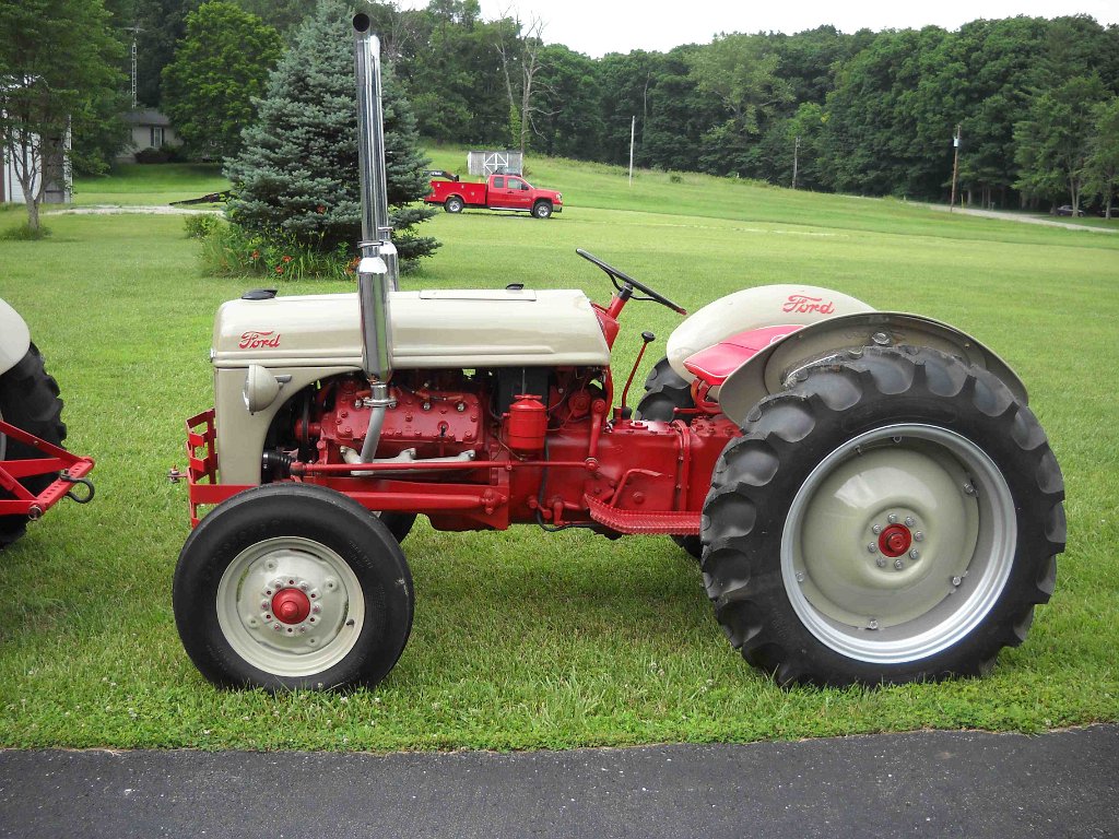 Ford 8N with Flathead Conversion 06